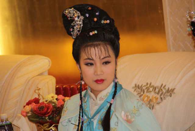 朝鲜美女：盘点10大朝鲜国宝级美女-第5张图片-爱薇女性网
